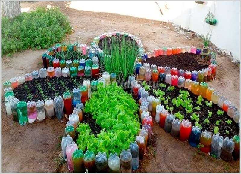 Интересные и полезные поделки из пластиковых бутылок для сада и огорода