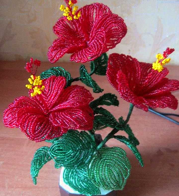 Гибискус из бисера плетение объемного цветка (фото и видео)