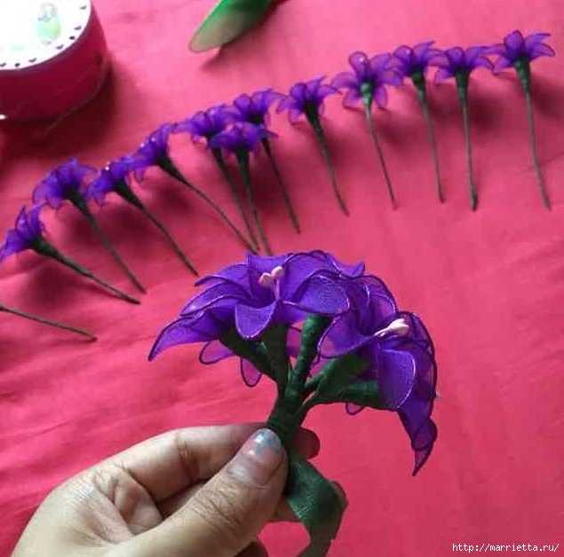 Цветы из капрона и проволоки (34 фото): как сделать орхидеи и другие искусственные цветы своими руками? мастер-класс для начинающих