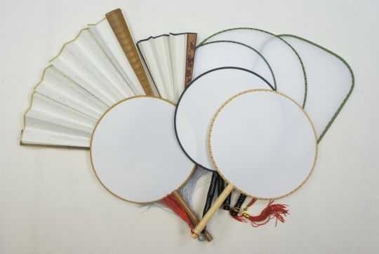 Как сделать бумажный веер для декора. декор из бумаги: веер, помпоны и цветы своими руками